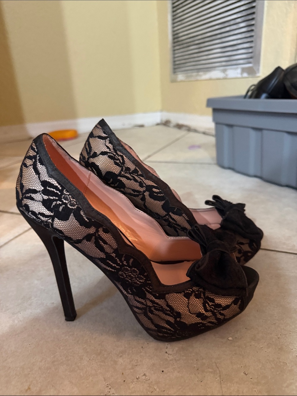 DIVA Lounge Black Lace Peep-Toe Stiletto Heels with Bow